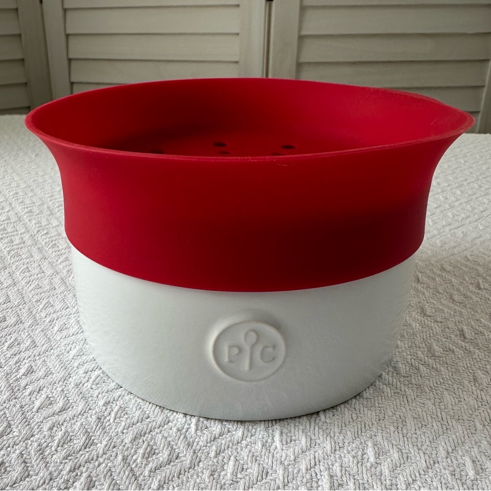 Pampered Chef Microwave Pasta Cooker - Picture 3 of 4